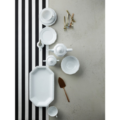 Kubek mały z podstawkiem Biała Maria