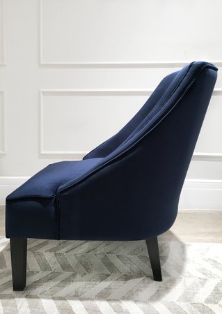 GRANATOWY WELUROWY FOTEL - MY HONEY HOME