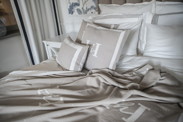 JASNOBEŻOWA PODUSZKA PODŁUŻNA - 50X32 - MY HONEY HOME