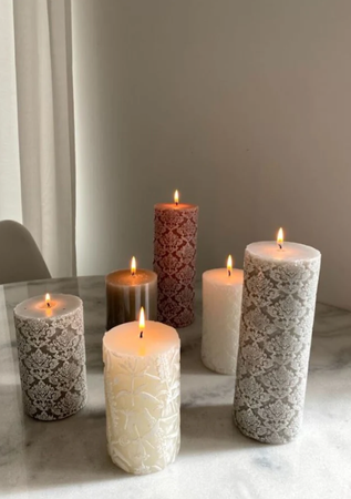 ŚWIECA MALIA - BIAŁA - 7.5 x 7.5 x 20 CM - LENE BJERRE - MY HONEY HOME