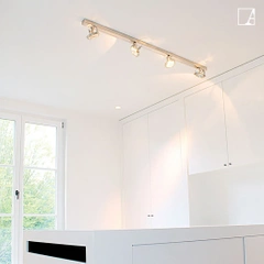 Lampa kierunkowa Authentage Centonze o szerokości 150 cm