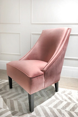 PUDROWO-RÓŻOWY WELUROWY FOTEL - MY HONEY HOME
