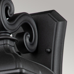 Średnia latarnia naścienna Bayview - 1 źródło światła - Czarna