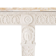 Konsola Croome Court