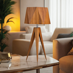 Lampa stołowa Angular