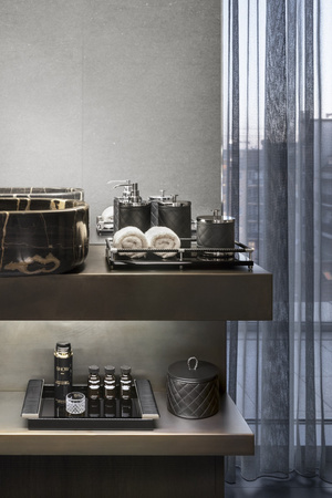 DOZOWNIK RIVIERE - CZARNY - 9 x 17.5 cm - GIOBAGNARA - MY HONEY HOME