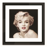 GRAFIKA MARILYN MONROE RED LIPS - 44 X 44CM - BROOKSPACE LASCELLES - MY HONEY HOME